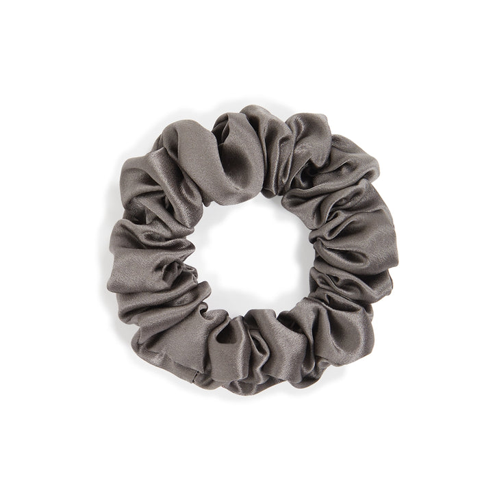 Deep Sleep Mask from natural Silk in the colour champagne colour